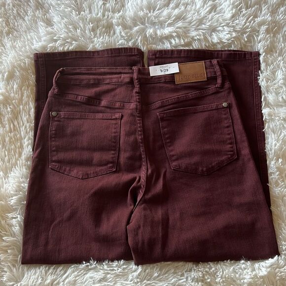 Judy Blue "Eva" Tummy Control Hi Waist Wide Leg Crop Burgundy Jeans 9/29 NWT - Picture 9 of 12